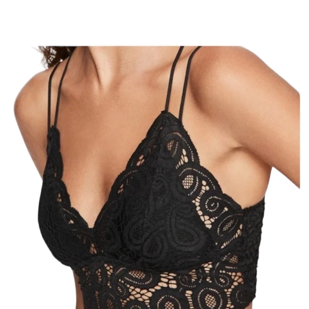 PINK Victoria’s Secret black lace bralette. Size small